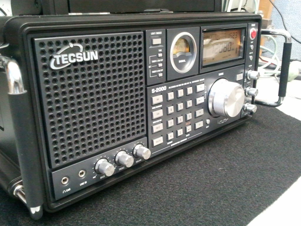 Tecsun S2000 communications receiver AREG